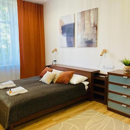 St. Cross Apartment 克拉科夫 外观 照片