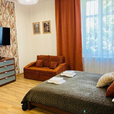 St. Cross Apartment 克拉科夫 外观 照片