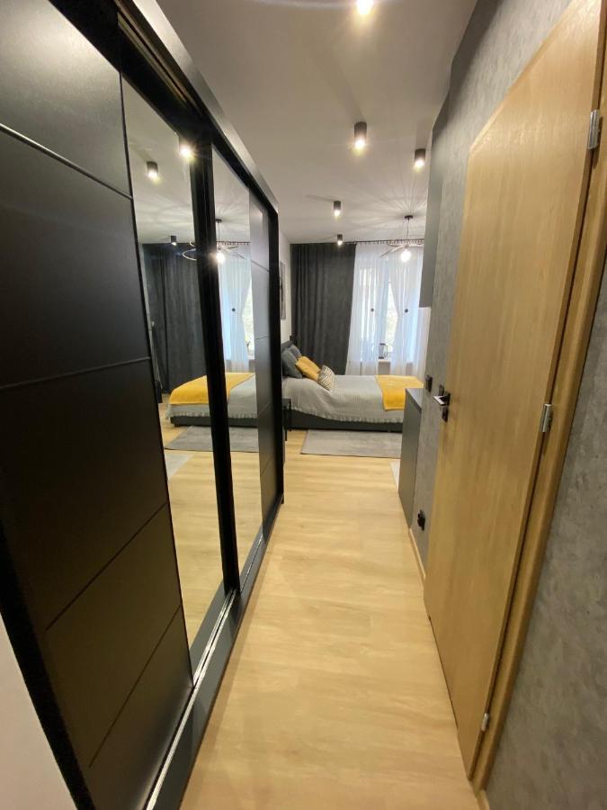 St. Cross Apartment 克拉科夫 外观 照片