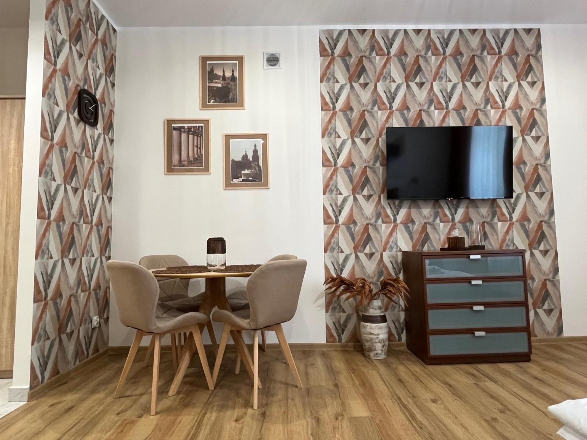 St. Cross Apartment 克拉科夫 外观 照片